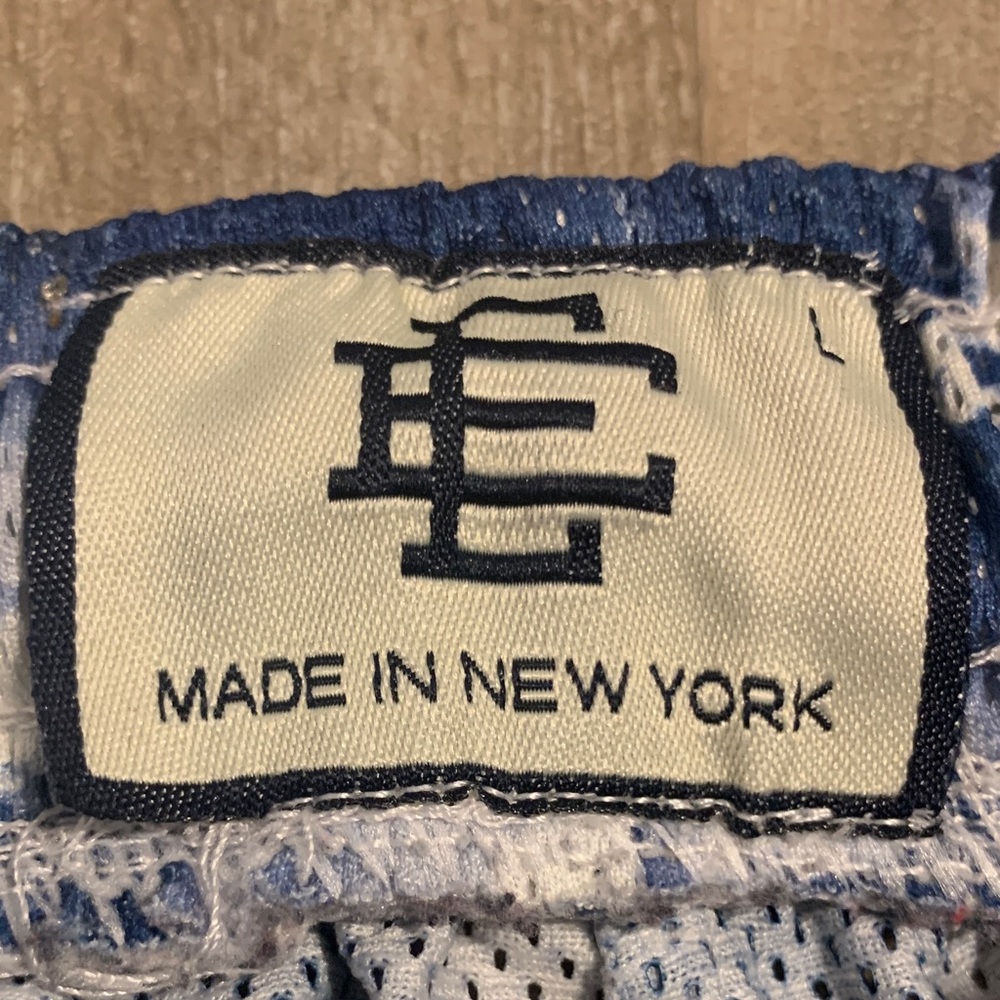 Classic Basic Ee Eric Emanuel Blue And White Clou… - image 2